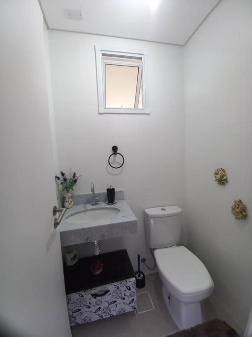 Lindo E Aconchegante Apartamento أوباتوبا المظهر الخارجي الصورة